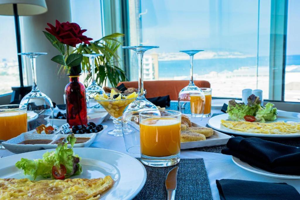 Mandarin Palace Hotel & Spa Tanger Exterior foto A breakfast table