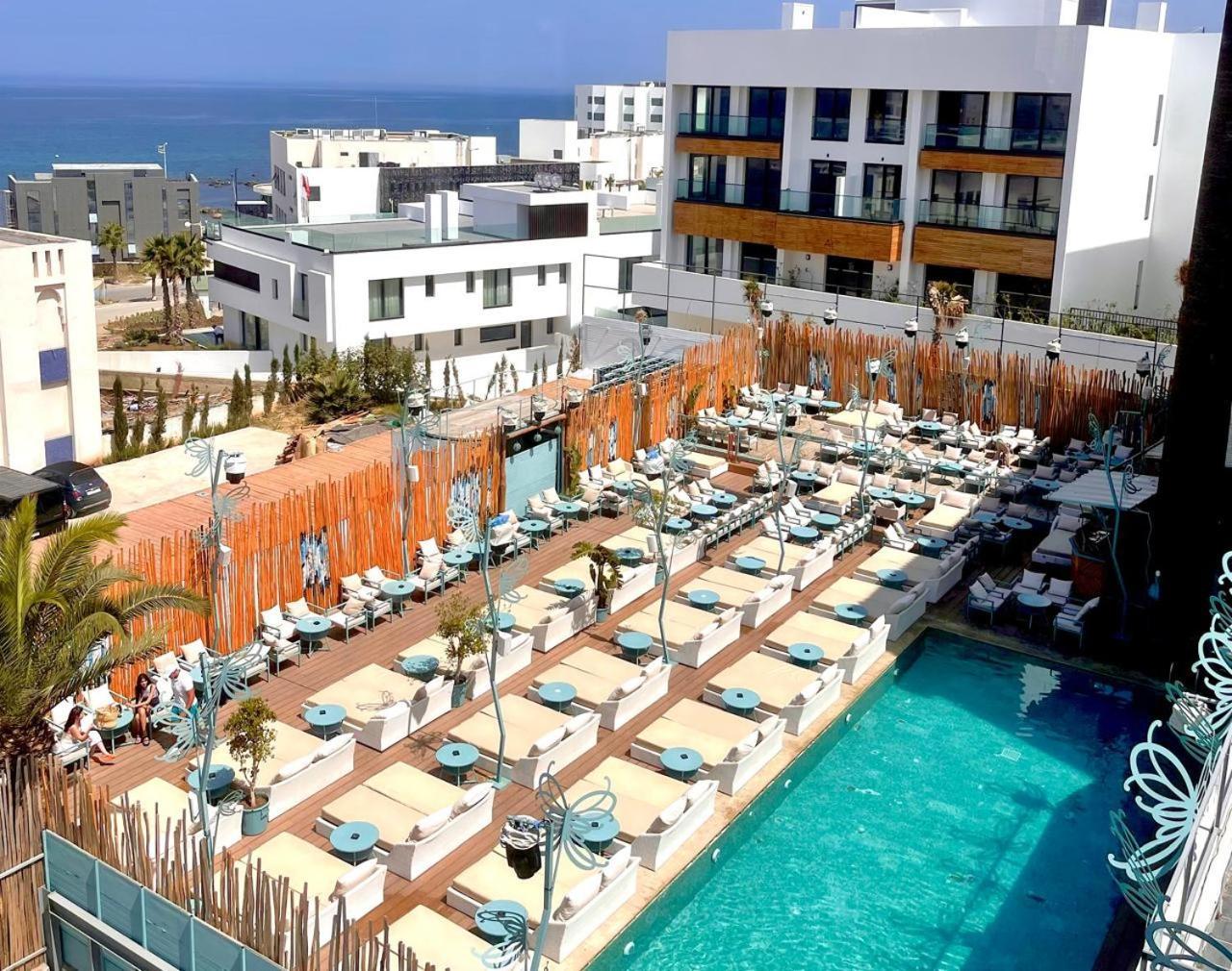 Mandarin Palace Hotel & Spa Tanger Exterior foto The hotel's pool