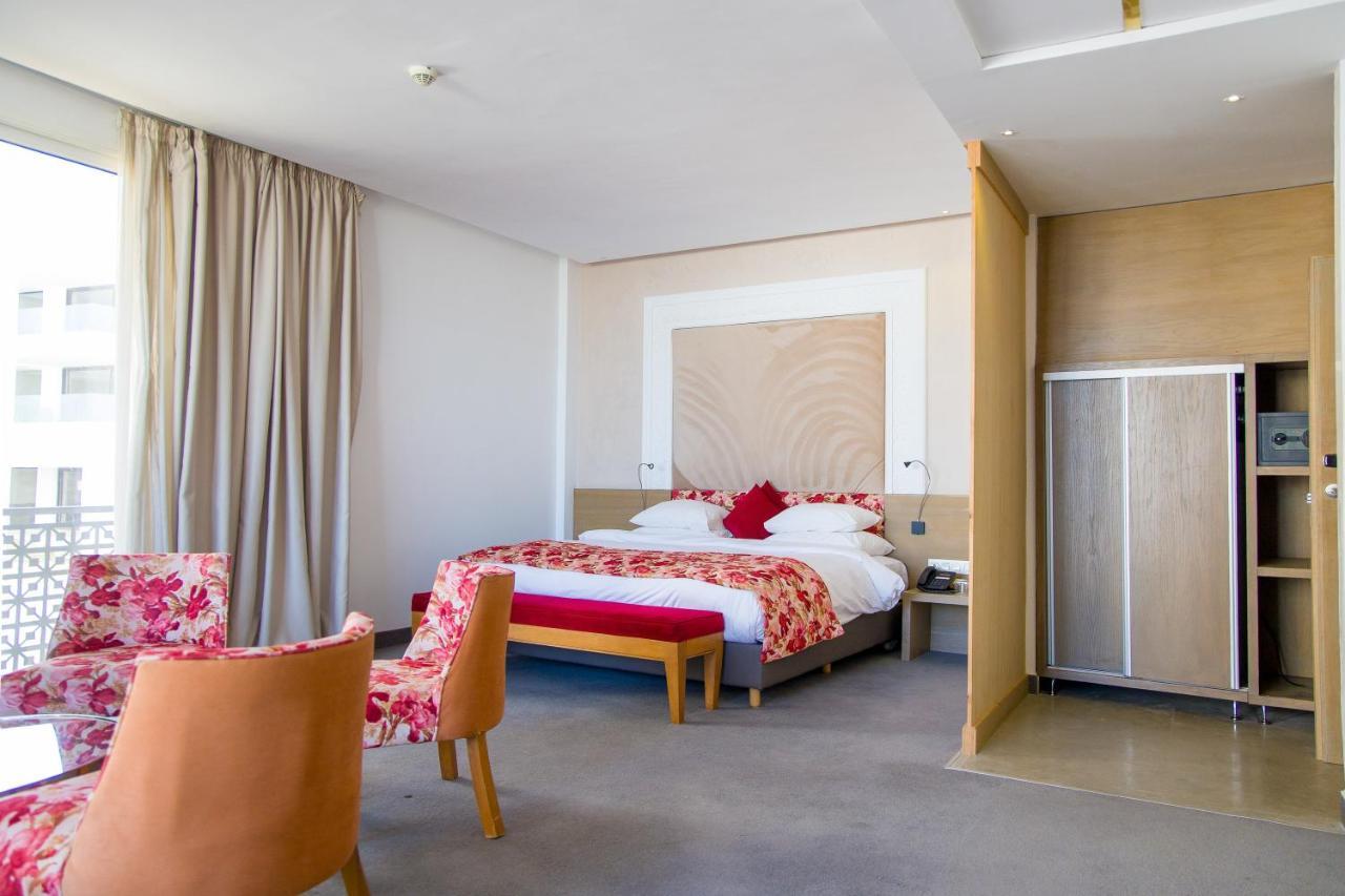 Mandarin Palace Hotel & Spa Tanger Exterior foto A room at the hotel