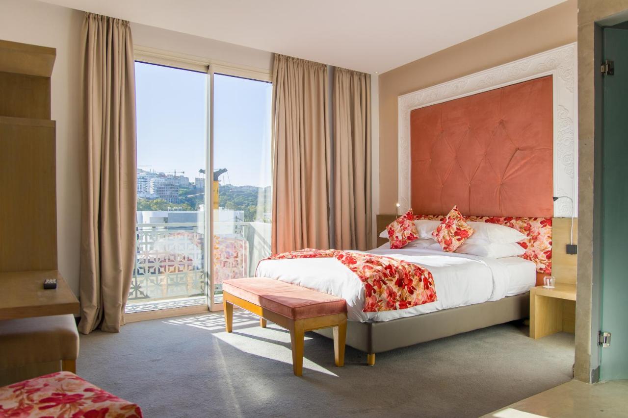 Mandarin Palace Hotel & Spa Tanger Exterior foto A bedroom at the hotel
